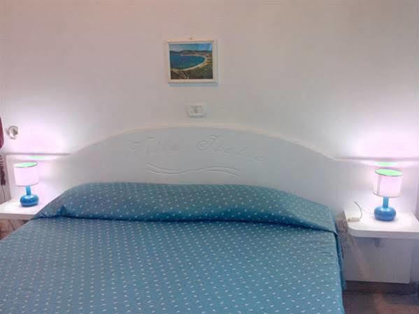 Hotel Villa Italia B&B Порто-Аццурро Екстер'єр фото